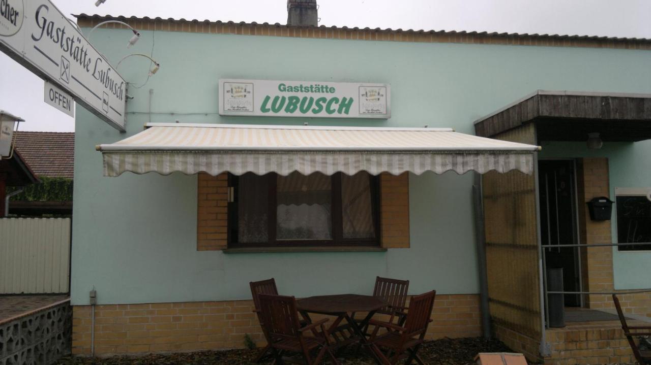 Restaurant Pension Lubusch Gahro エクステリア 写真
